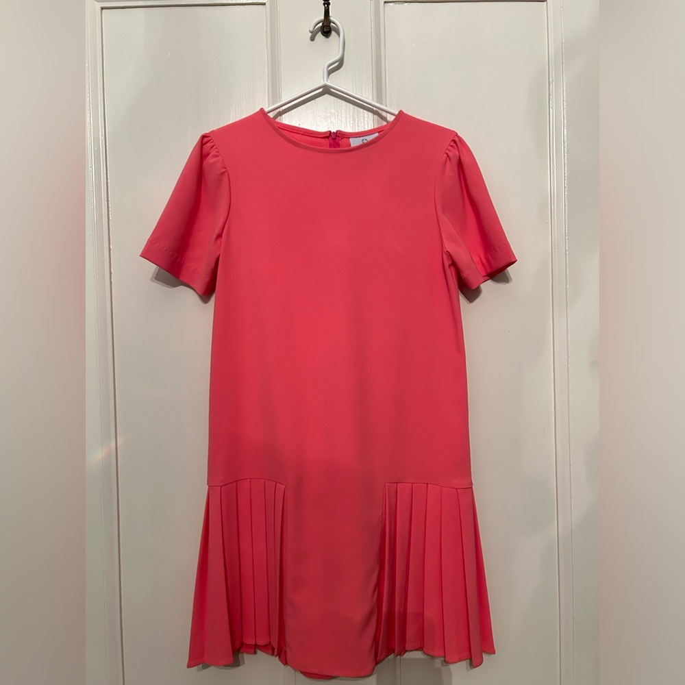 New pink shift dress with pleats